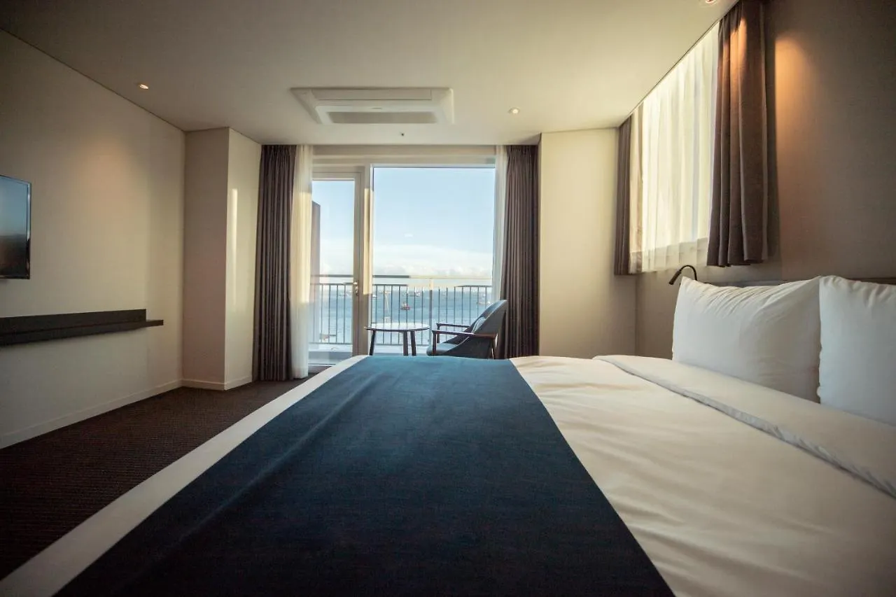 Grab The Ocean Songdo Hotel Busan 4*,