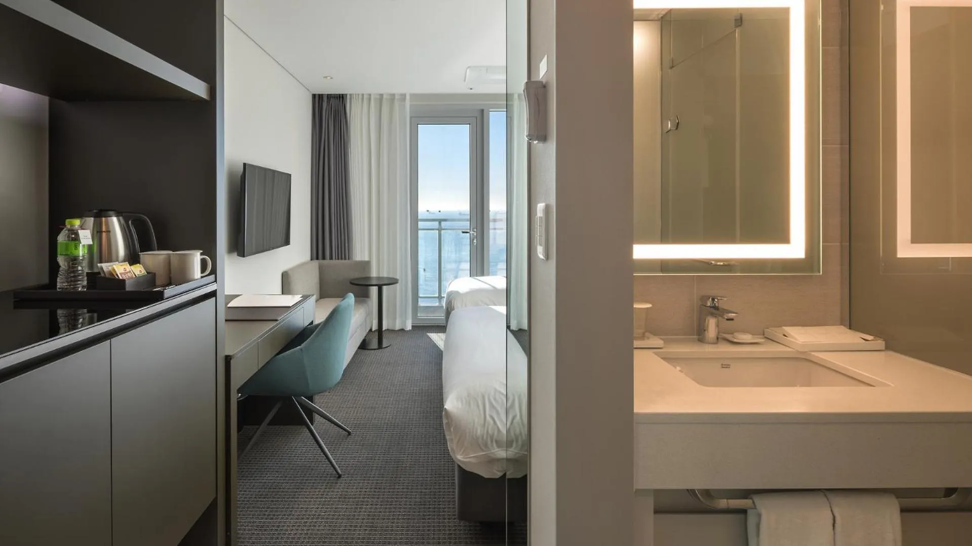 Grab The Ocean Songdo Hotel Busan 4*,